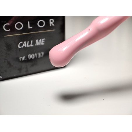 Pinceau remplit avec le My Color Call Me
