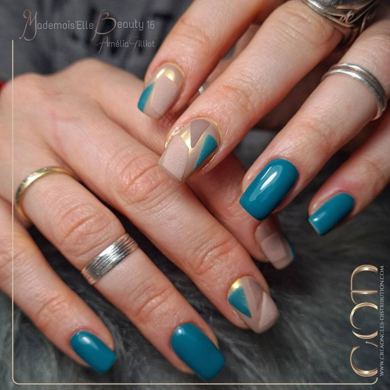 Squoval fait avec le My Color To The Music