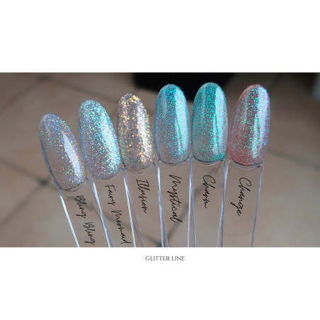 Tips fait avec le Gel couleur Bling Bling