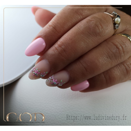 Almond fait avec le My Color Bella Ciao Almond fait avec le My Color Bella Ciao