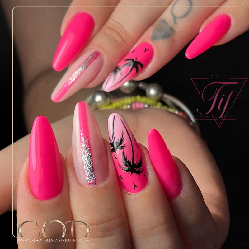 Stiletto fait avec le Gel couleur Paradise