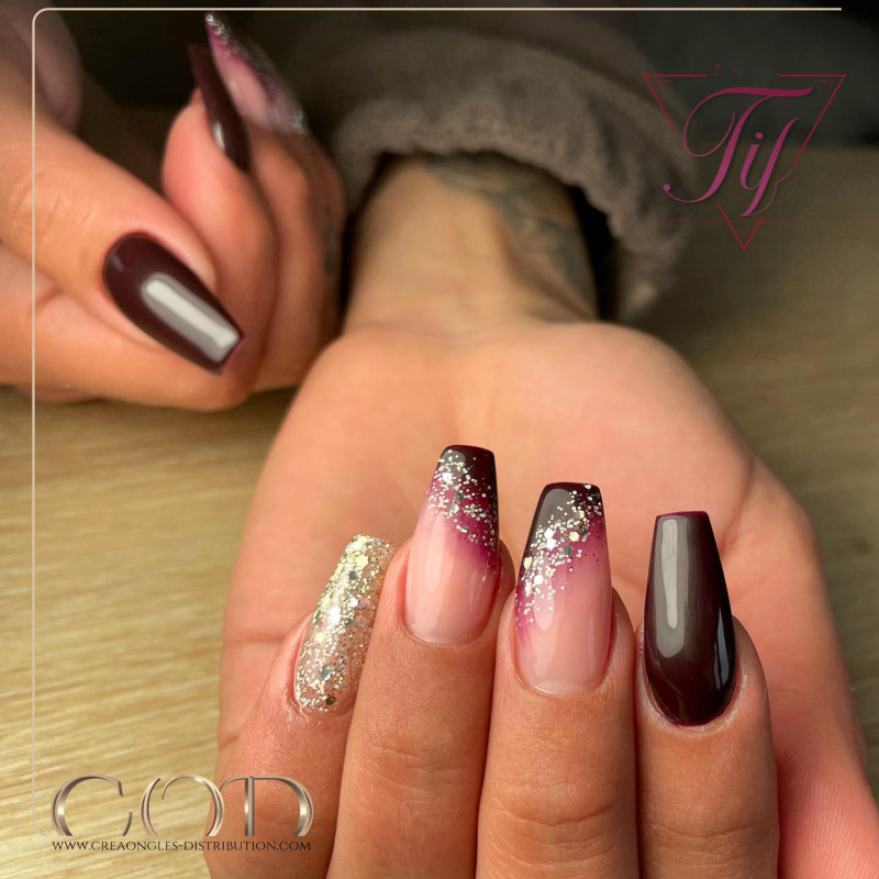 Square fait avec le Gel couleur Gold Party