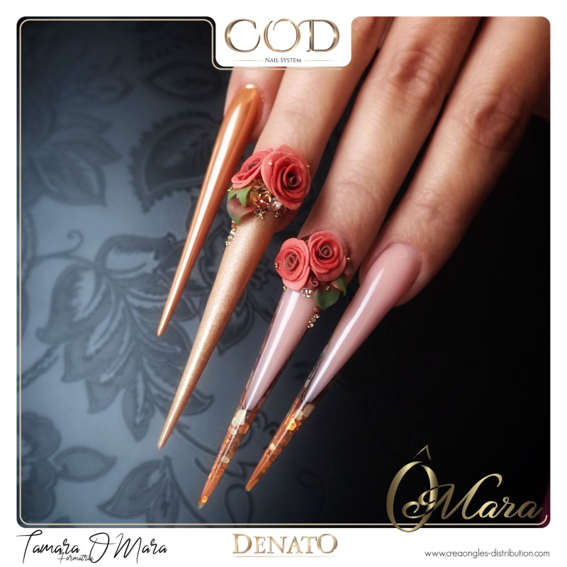 Stiletto fait avec le Mix Holorust