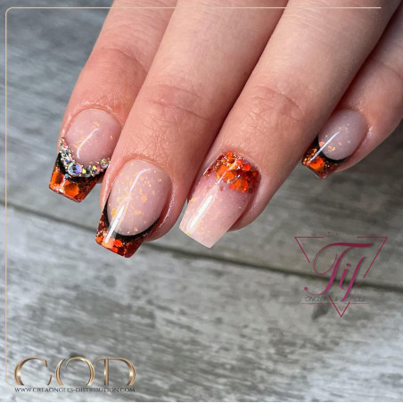 manucure square avec MIX orange Brown