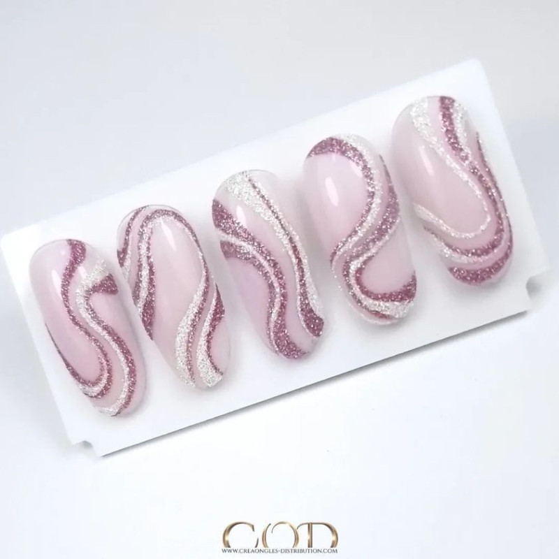 Capsule fait avec les Glitter Metallic 06