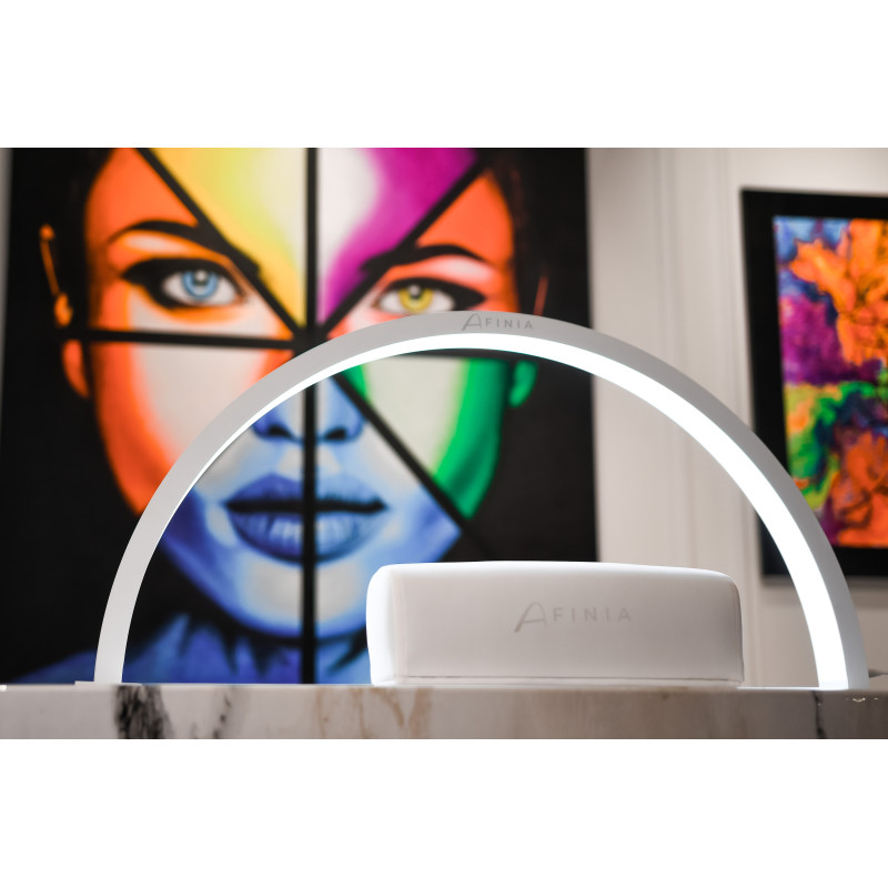 Lampe Afinia Wave sur table 