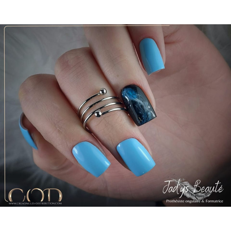 Square fait avec le Gel couleur Twister