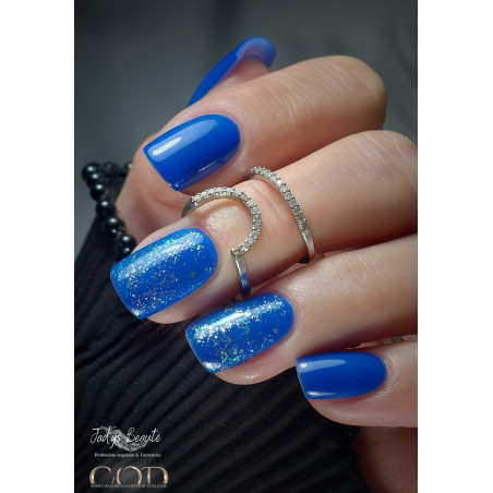 Squoval fait avec le My Color My Universe