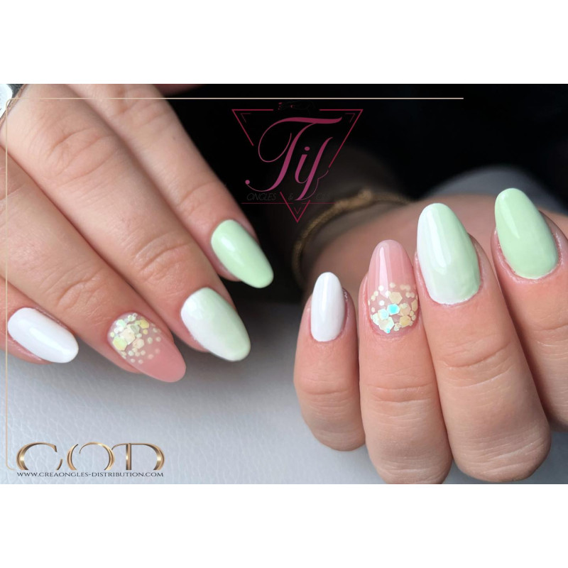 Rounded fait avec du Gel couleur Chamallow