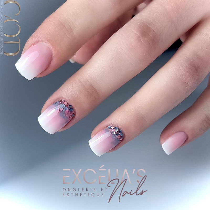 Square fait avec l'Acrygel Soft White