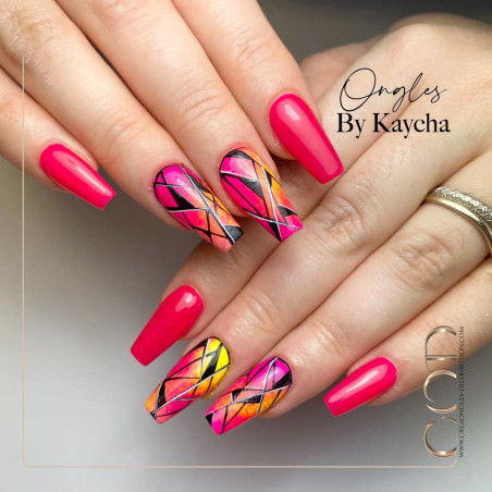 Nail art fait avec le My Color Un Dos Tres Nail art fait avec le My Color Un Dos Tres