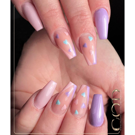 Nail art fait avec le Gel couleur Lily