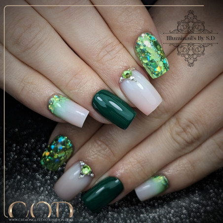 Nail art fait avec le My Color Rebellious
