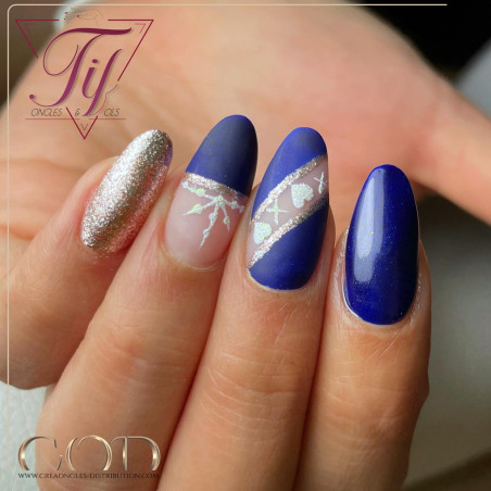 Nail art fait avec le My Color Blue Moon