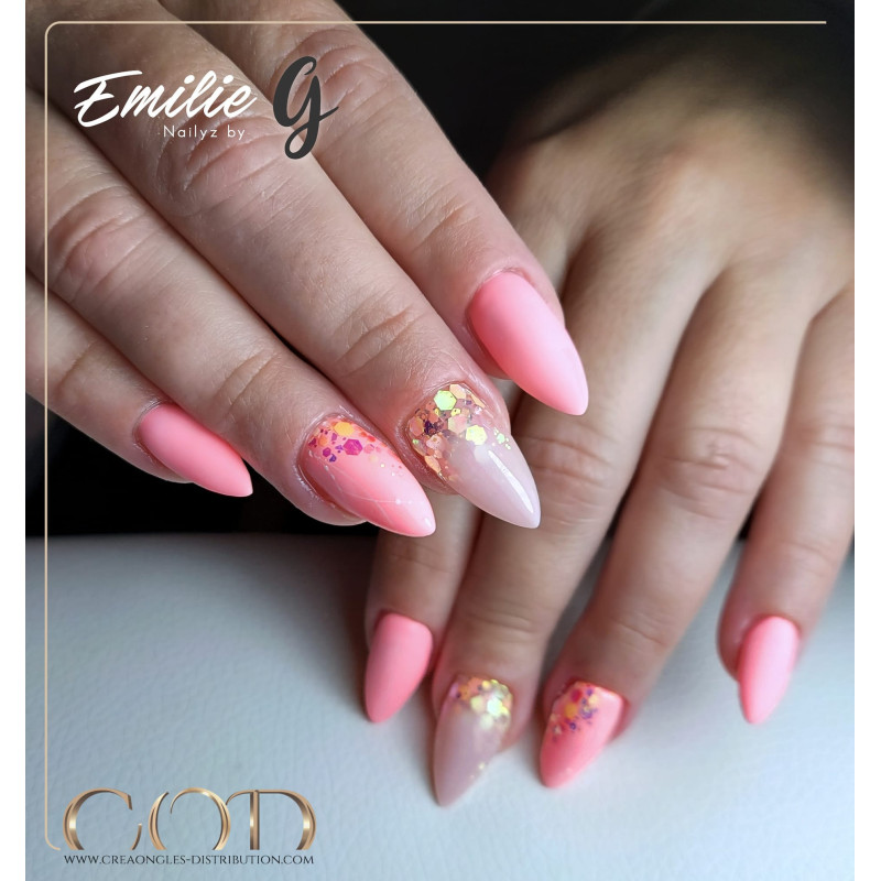 Almond fait avec le My Color Live Is Life