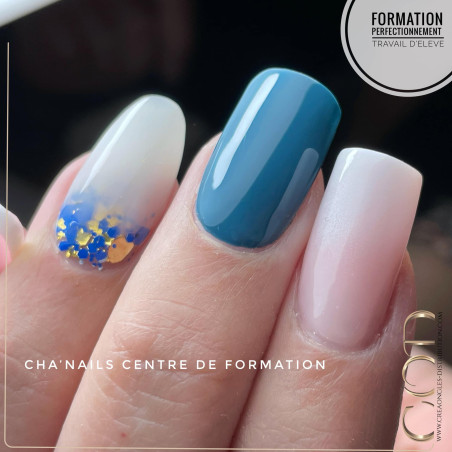Nail art de My Color Blue Nirvana Nail art de My Color Blue Nirvana