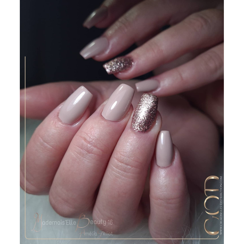 Nail art chromé fait avec le My Color One