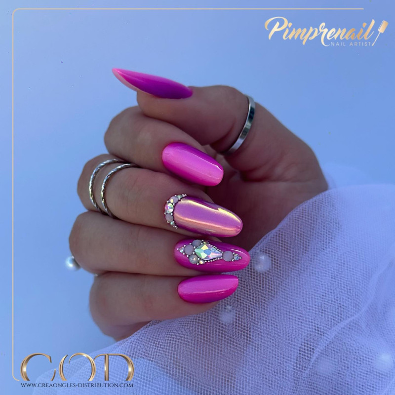 Oval fait avec le Pigment Dust Aurora 1