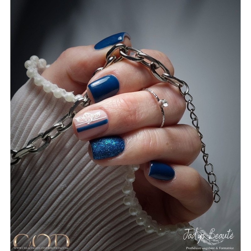 Square fait avec le Glitter Blown Indigo