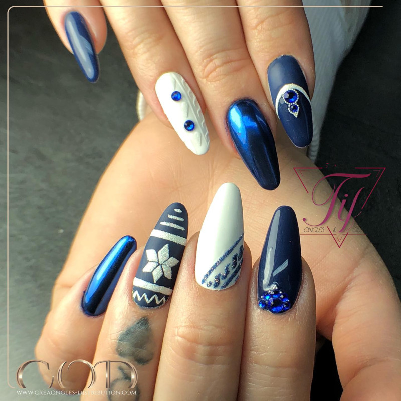 Amandes faites avec le Pigment Chrome Aurore