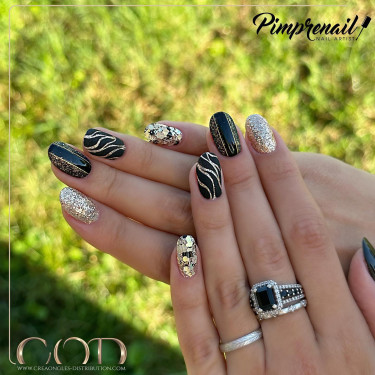 Chispa Eléctrica Dorada