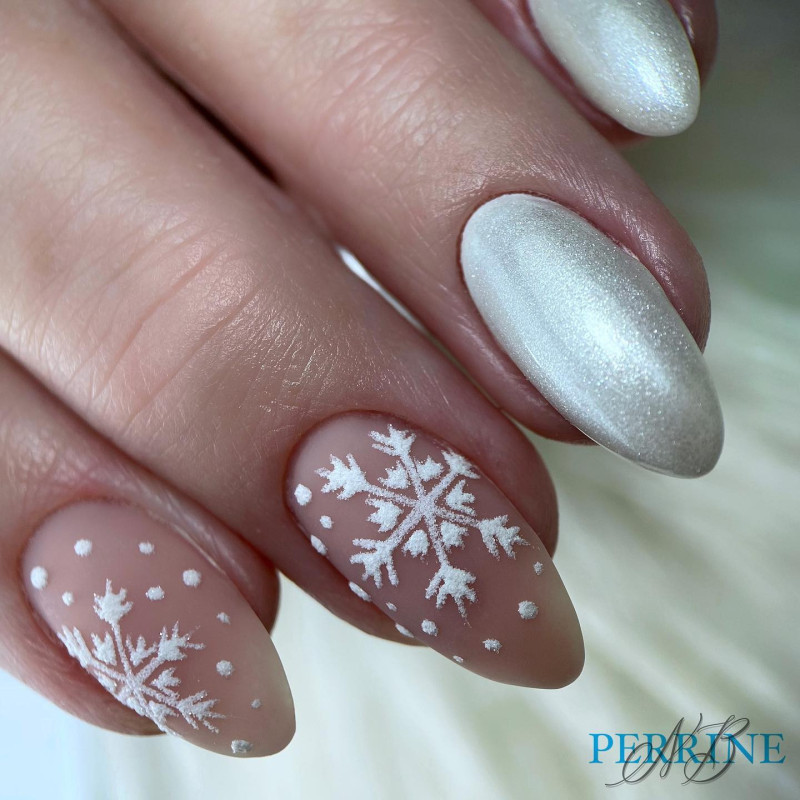 Amande faite avec le Paillettes Sweet candy White 