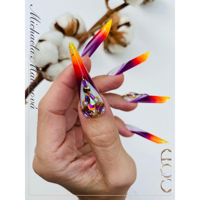 Stiletto fait avec le Pigment Néon Yellow