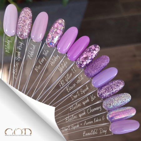 Tips de la gamme violet pâle fait avec le My Color Addicted