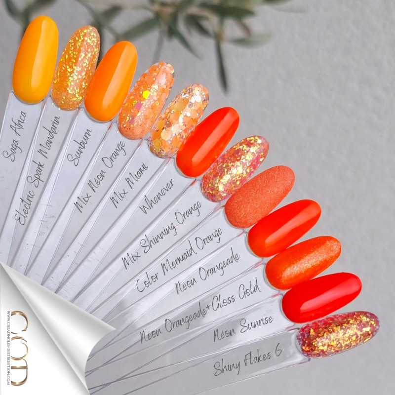 Tips de toute la gamme orange dont le Gel couleur Sunrise