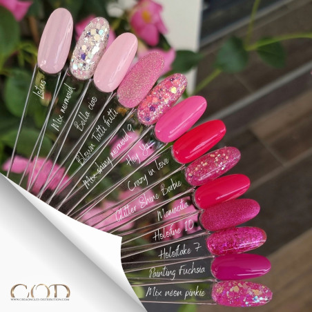 Nuancier fait avec le Glitter Shine Barbie