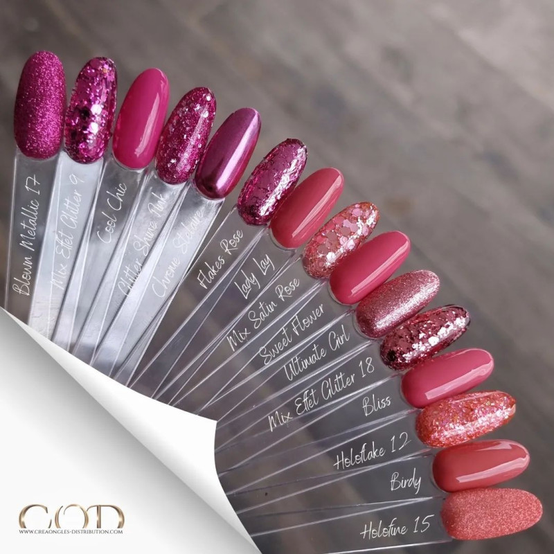 Nuancier fait avec le Glitter Shine Pink