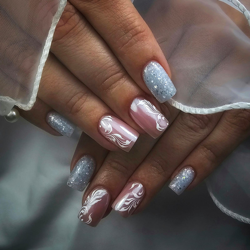 Nail art fait avec le Pigment effet perle