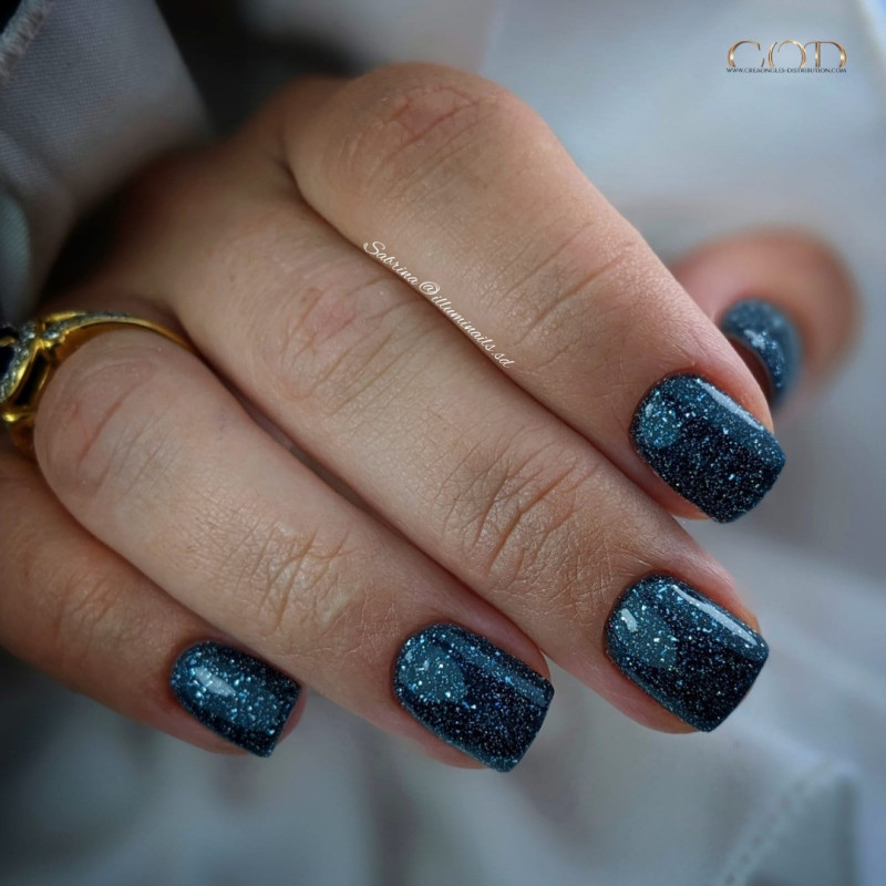 Nail art fait avec le My Color Reflect Galaxy