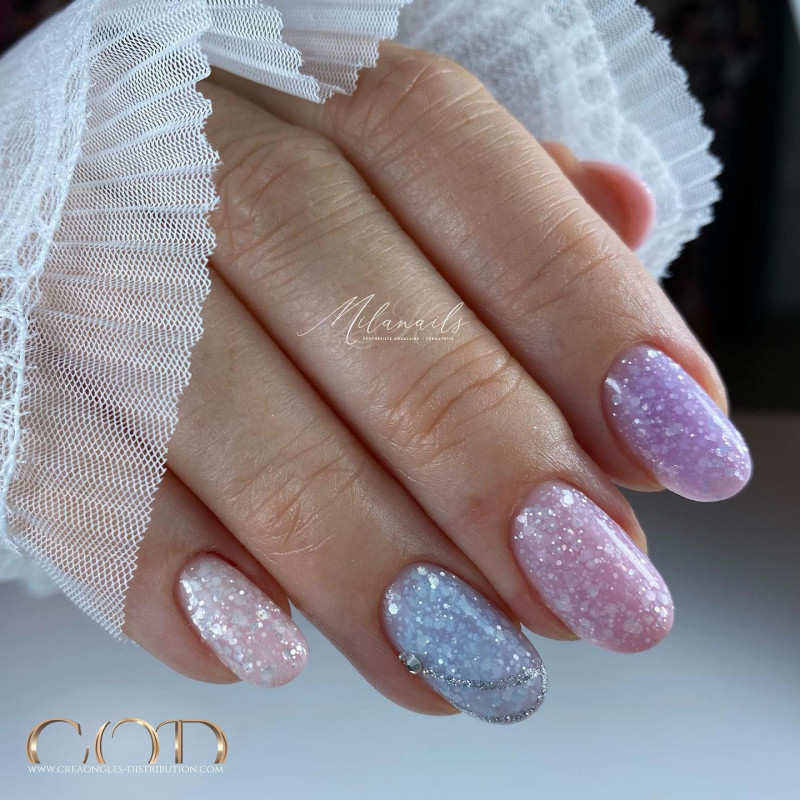 Oval fait avec le Shimmer Line Pink