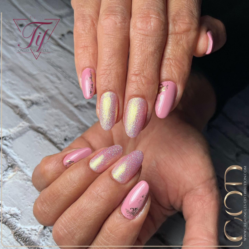 Almond fait avec le My ColorKiss The Girl