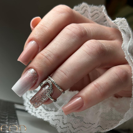 Square fait avec l'Acrygel Cover Blushing
