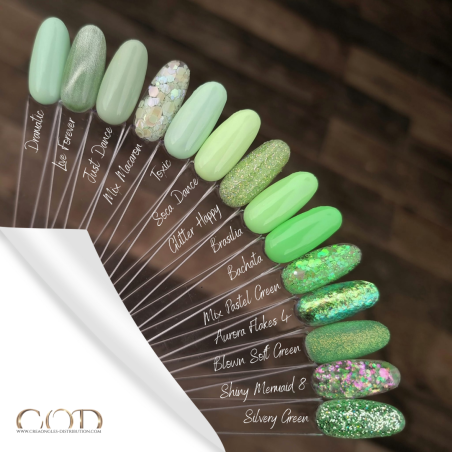 Gamme de tips vert pâle dont le Electric Spark Silvery Green