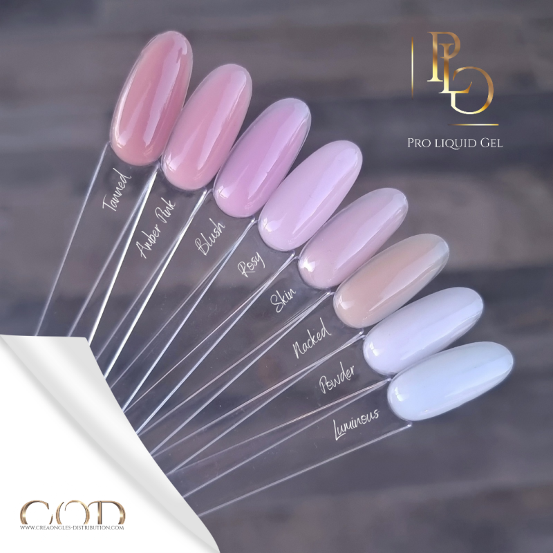 Tips fait avec le Pro Liquid Gel Tanned 