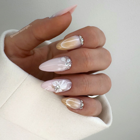 Almond fait avec le Pro Liquid Gel Powder