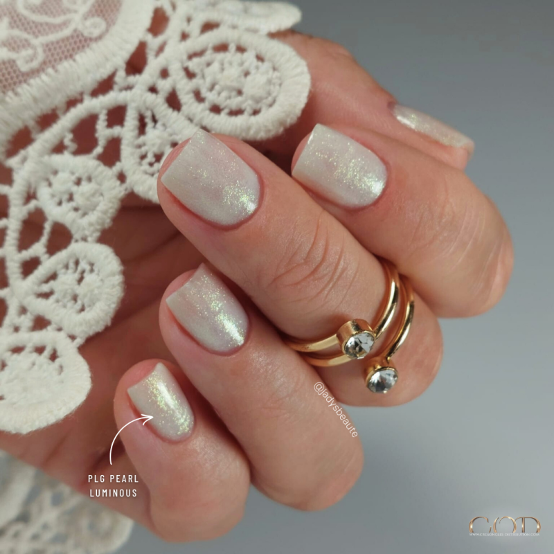 Renfort avec le Pro Liquid Gel Pearl Luminous