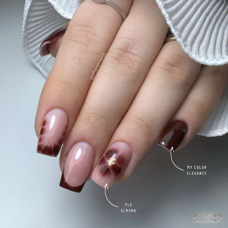 Pose avec le Pro Liquid Gel Almond et le My Color Elegance