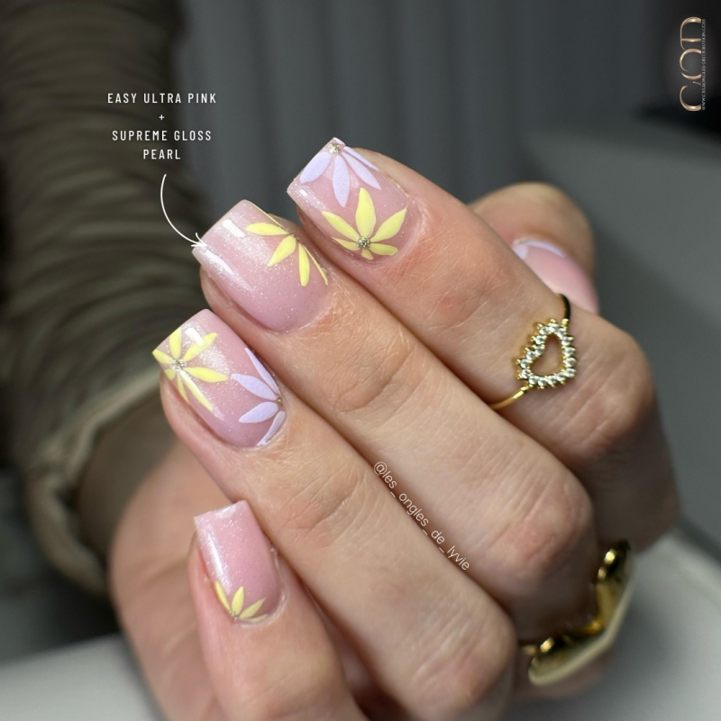 Pose carrée avec le Easy Ultra Pink et la Supreme Gloss Pearl