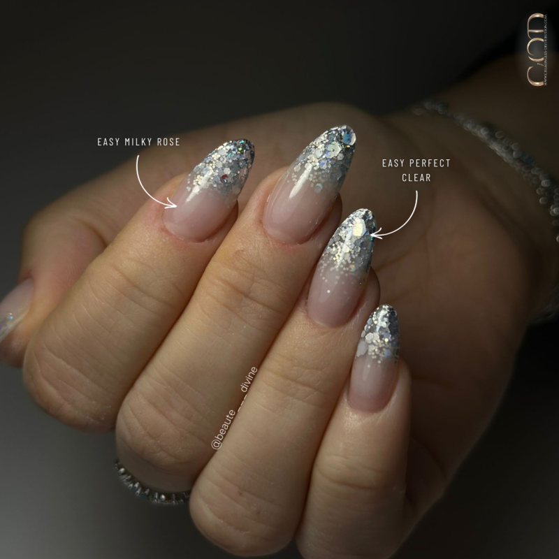 Pose amande avec le Easy Milky Rose et le Perfect Clear en babyglitter
