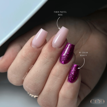 Pose coffin avec le Fiber Pastel Rose et le My Color Beauty de la Collection Hypnotic Pose coffin avec le Fiber Pastel Rose et le My Color Beauty de la Collection Hypnotic