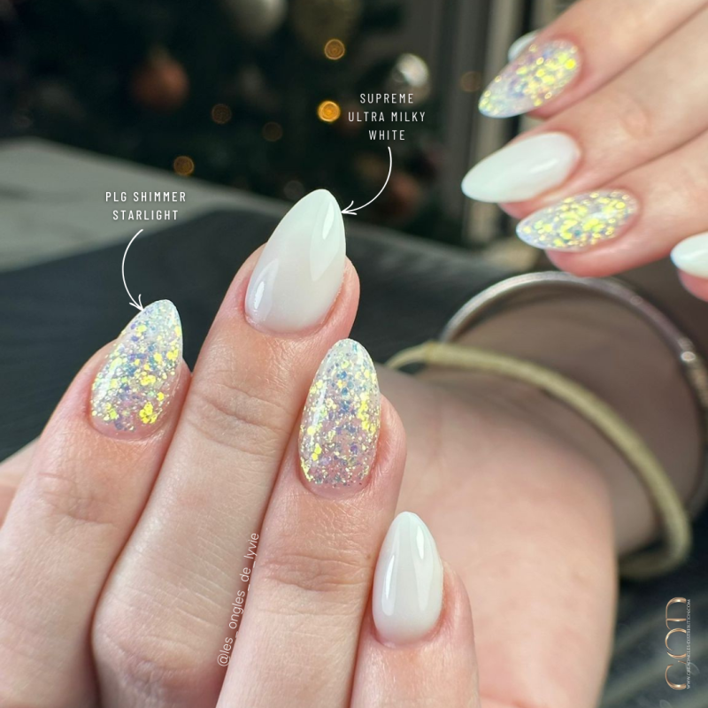 Pose amande avec le Supreme Ultra Milky White et le Pro Liquid Gel Shimmer Starlight