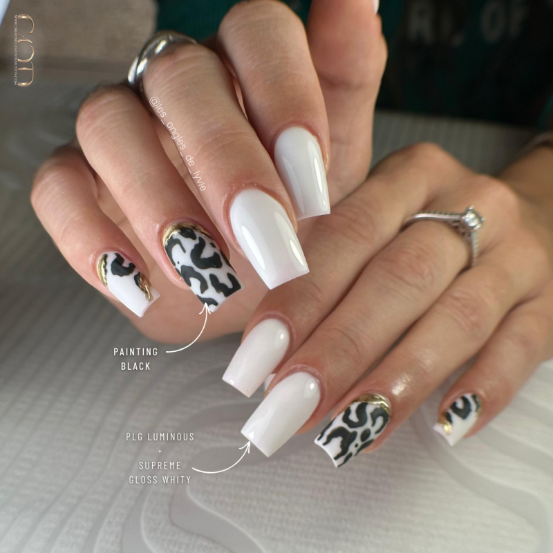 Pose coffin avec le PLG Luminous et la Supreme Gloss Whity