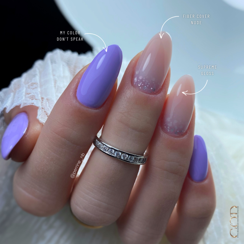 Pose en amande avec le My Color Don't Speak, le Fiber Cover Nude et la Supreme Gloss