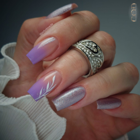 Pose d'ongles carrée avec le My Color Moon Kiss