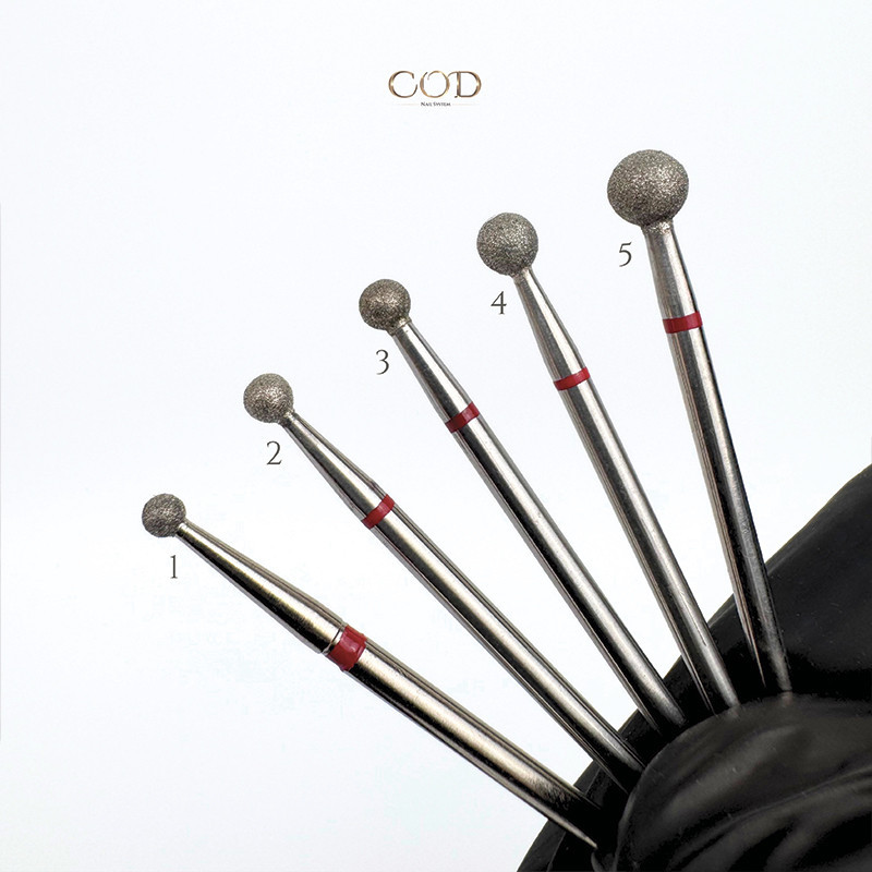 Comparatif des tailles dont l'Embout diamant N°5