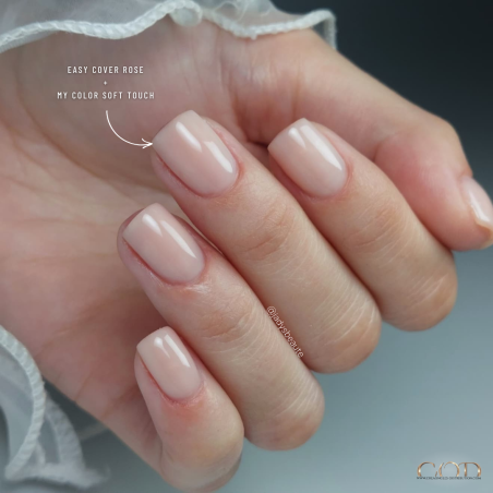 Pose carrée avec le gel Easy Cover Rose et le My Color Soft Touch